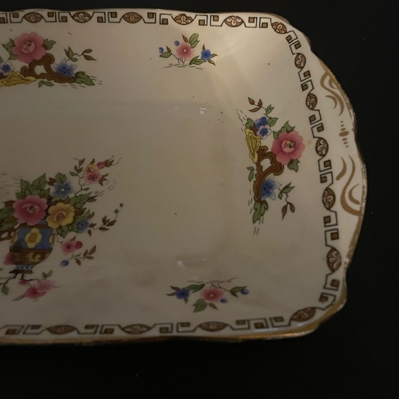 Beautiful Royal Stafford Fine Bone China “Geisha” Pattern - Picture 5 of 8